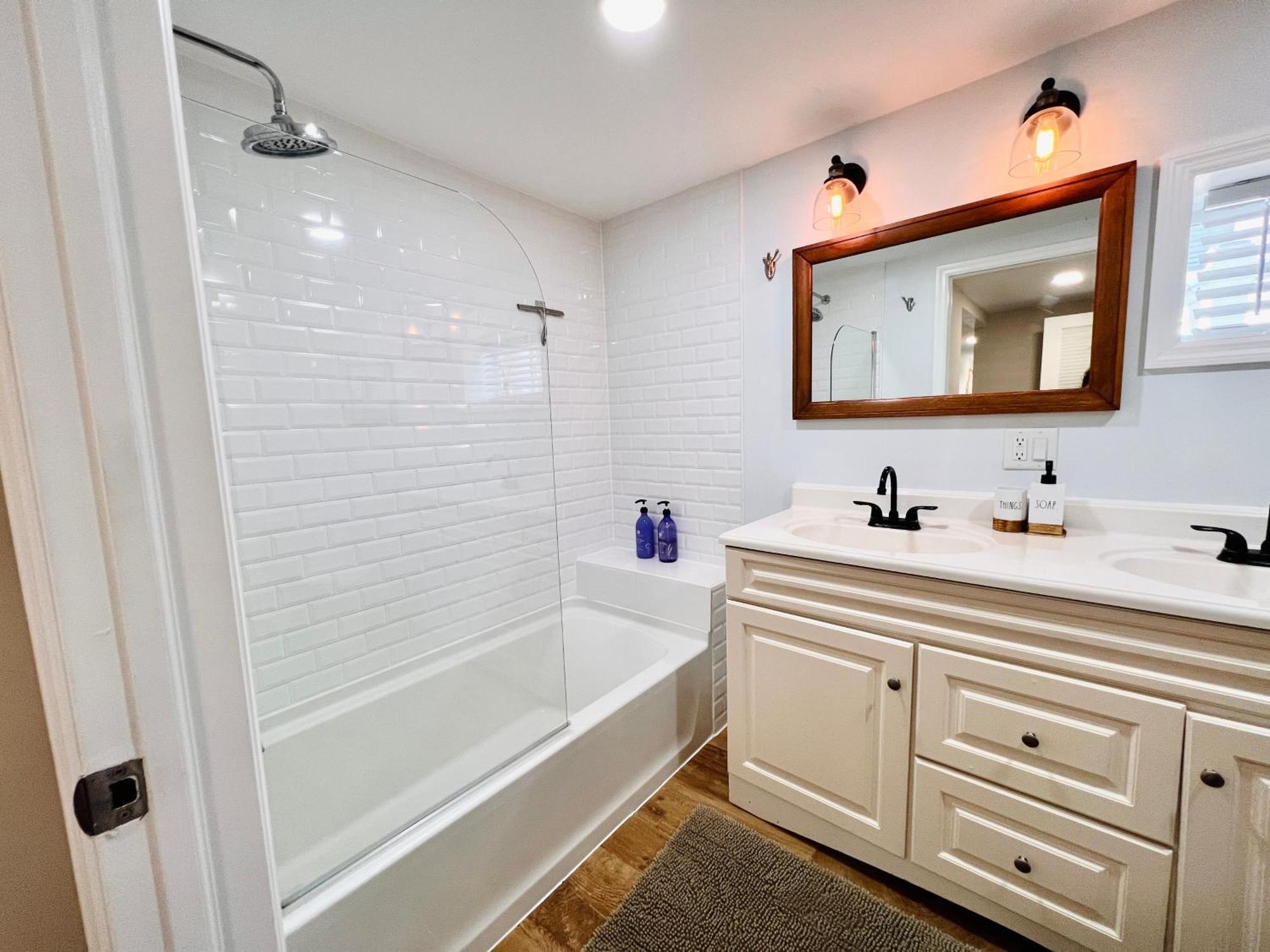 Ultra Modern - Entire 3 Bedroom Apartment - 5 Min Walk To The Beach Wildwood Buitenkant foto